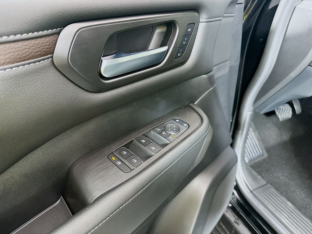 2025 Nissan Armada SL