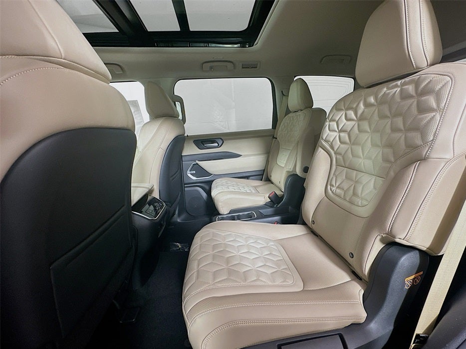 2025 Nissan Armada Platinum