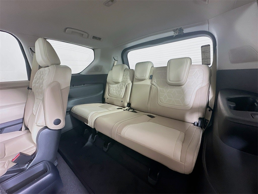 2025 Nissan Armada Platinum