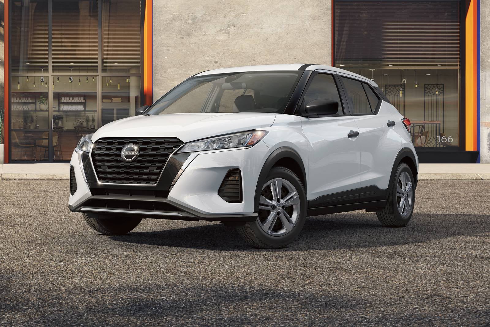 New 2025 Nissan Kicks Play S